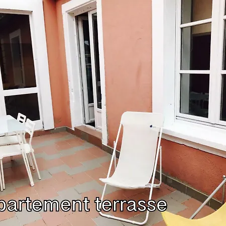 Le Relais D アパート オベルネ